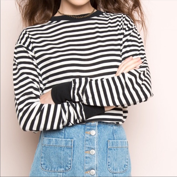 Brandy Melville Sweaters - 🌟 SOLD 🌟 Brandy Melville Gretchen Top